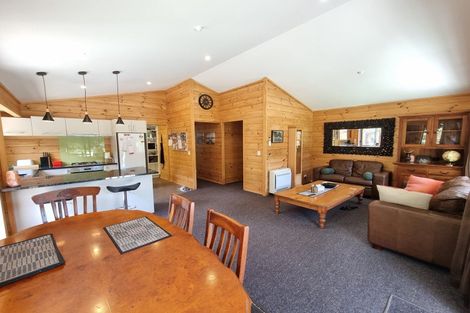 Photo of property in 8 Hurren Place West, Kumara Junction, Hokitika, 7882