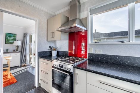 Photo of property in 80 Albert Street, Winton, 9720