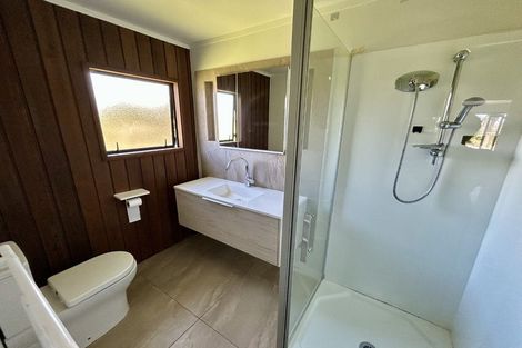 Photo of property in 32 Christian Road, Swanson, Auckland, 0614