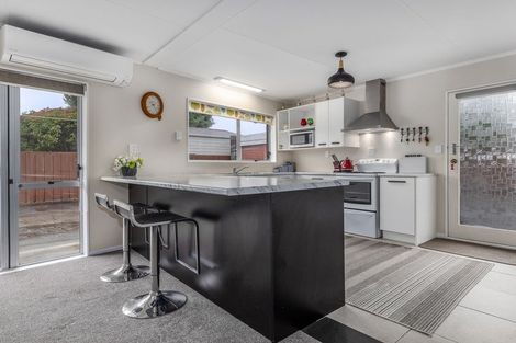 Photo of property in 4/4 Princes Street, Levin, 5510