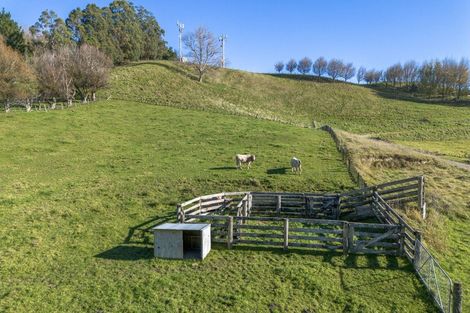 Photo of property in 208 Adelaide Road, Dannevirke, 4930