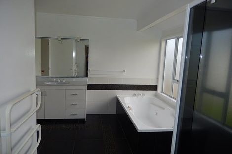 Photo of property in 20 Stanley Street, Wharewaka, Taupo, 3330