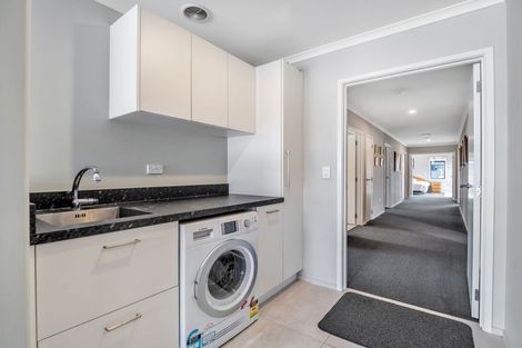 Photo of property in 3 Crabapple Close, Milson, Palmerston North, 4414