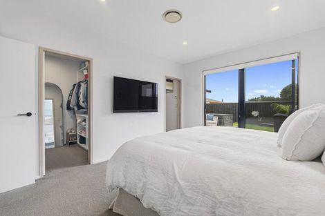 Photo of property in 9a Desmond Place, Bell Block, New Plymouth, 4312