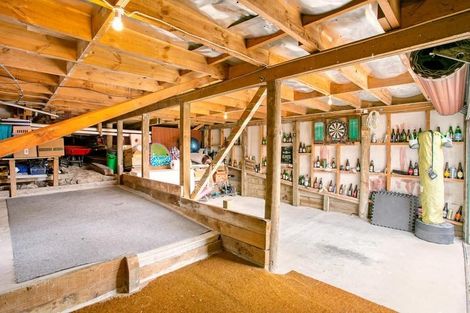 Photo of property in 6 Elizabeth Drive, West Harbour, Auckland, 0618