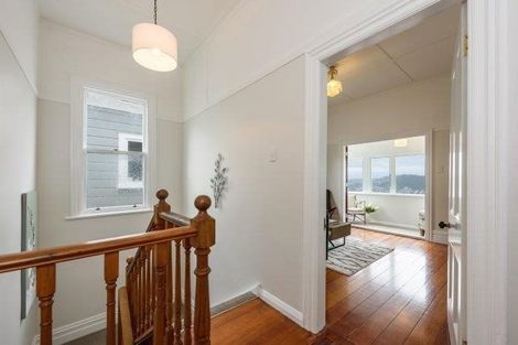 Photo of property in 57 Central Terrace, Kelburn, Wellington, 6012