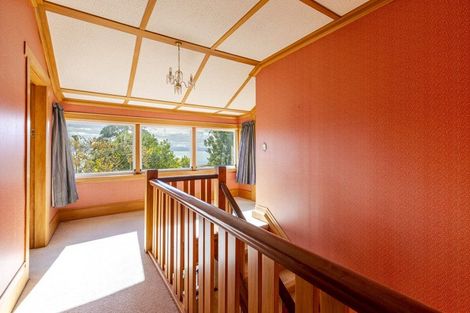 Photo of property in 33 Seapoint Road, Bluff Hill, Napier, 4110