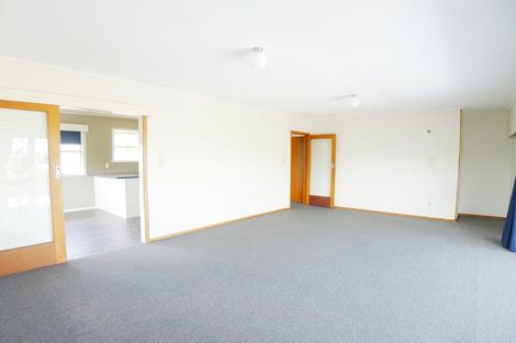Photo of property in 739 Te Atatu Road, Te Atatu Peninsula, Auckland, 0610