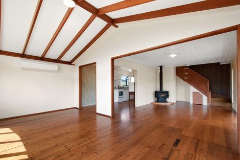 Photo of property in 8 Helleur Road, Massey, Auckland, 0614