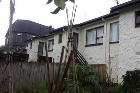 Photo of property in 5/550 Glenfield Road, Glenfield, Auckland, 0629