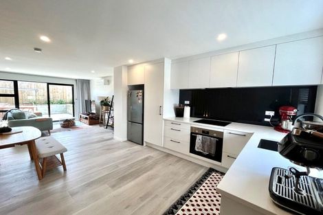 Photo of property in 41 Ara Mara Hua, Henderson, Auckland, 0612