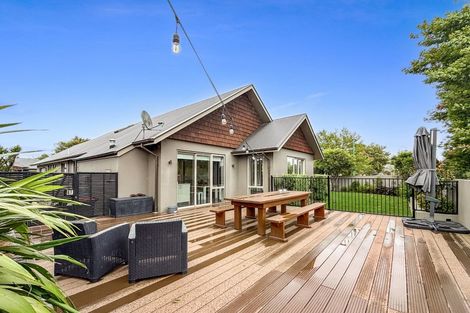 Photo of property in 68 Coolspring Way, Redwood, Christchurch, 8051
