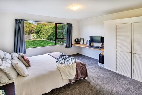 Photo of property in 9 The Sounding, Whitby, Porirua, 5024