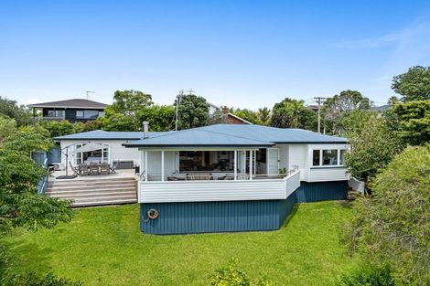 Photo of property in 18a Willis Street, Torbay, Auckland, 0630