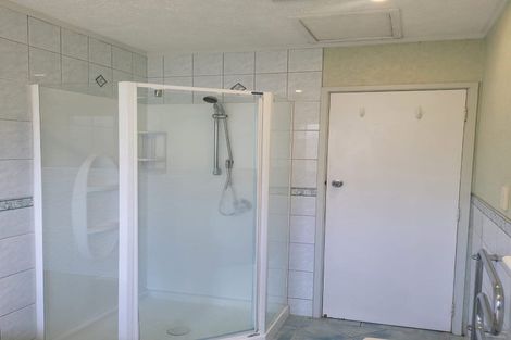 Photo of property in 18 Reynella Drive, Massey, Auckland, 0614