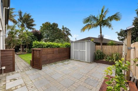 Photo of property in 26 Gunner Drive, Te Atatu Peninsula, Auckland, 0610