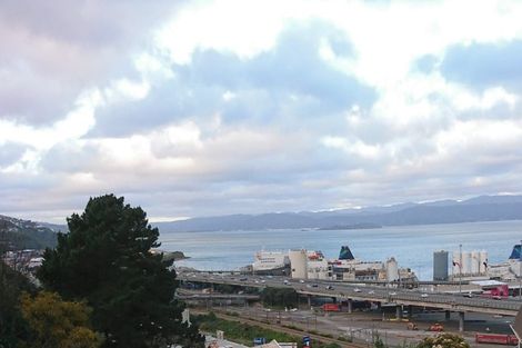 Photo of property in 3/20 Grosvenor Terrace, Wadestown, Wellington, 6012