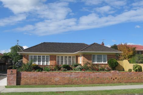 Photo of property in 15 Coates Road, Papatoetoe, Auckland, 2025