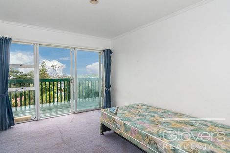 Photo of property in 327 Don Buck Road, Massey, Auckland, 0614