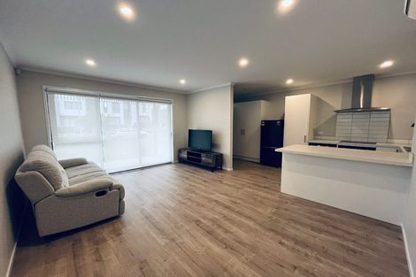 Photo of property in 4/49 Nugget Avenue, Hobsonville, Auckland, 0616