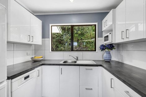 Photo of property in 22 Shackle Lane, Whitby, Porirua, 5024