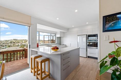 Photo of property in 10 Fairway Avenue, Red Beach, 0932