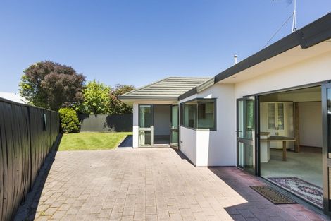 Photo of property in 16 Tudor Grove, Feilding, 4702