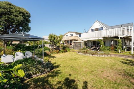 Photo of property in 1281 Papamoa Beach Road, Papamoa Beach, Papamoa, 3118