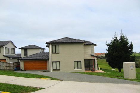 Photo of property in 17 Lagoon View, Gulf Harbour, Whangaparaoa, 0930