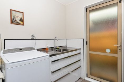 Photo of property in 3 Surrey Lane, Glenview, Hamilton, 3206