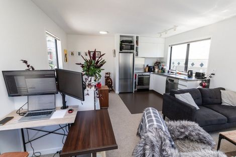 Photo of property in 17u3 Nairn Street, Mount Cook, Wellington, 6011