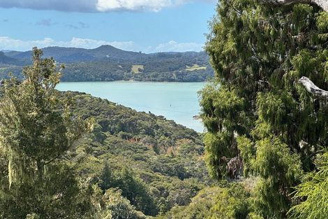 Photo of property in 1/7 Alston Avenue, Kelston, Auckland, 0602