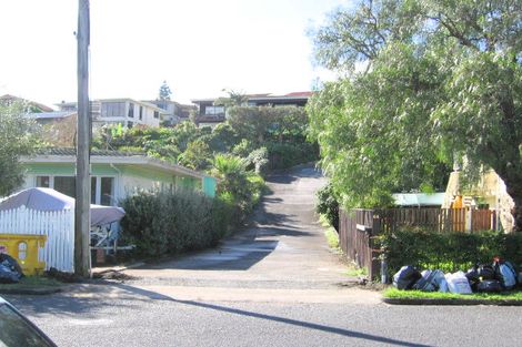 Photo of property in 64a Hattaway Avenue, Bucklands Beach, Auckland, 2012