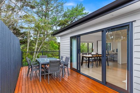 Photo of property in 75 Glenvar Ridge Road, Long Bay, Auckland, 0630