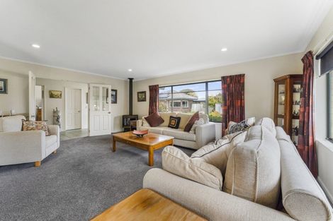 Photo of property in 9 Leigh Place, Paraparaumu Beach, Paraparaumu, 5032
