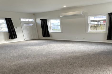 Photo of property in 3 Staunton Avenue, Mount Cook, Wellington, 6011