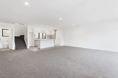 Photo of property in 30c Russell Road, Manurewa, Auckland, 2102