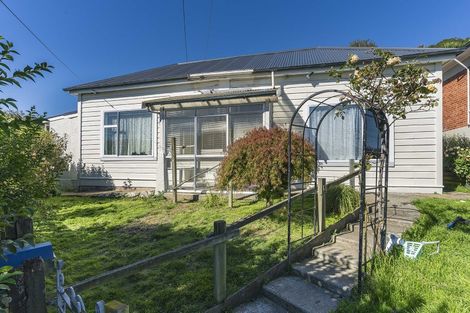 Photo of property in 28 Walton Street, Kaikorai, Dunedin, 9010