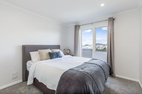 Photo of property in 9a Bundoran Way, Pinehill, Auckland, 0632