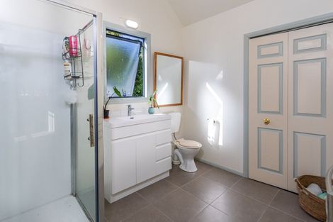 Photo of property in 27 Taurua Place, Coromandel, 3506