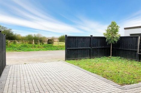 Photo of property in 7 Yellow Pear Lane, Karaka, 2578