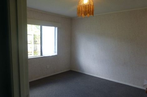 Photo of property in 12 Netherlands Avenue, Kelston, Auckland, 0602