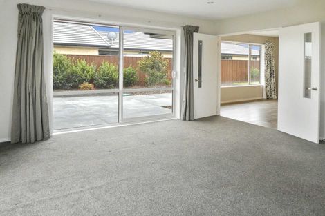 Photo of property in 6 Highworth Crescent, Rolleston, 7615