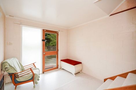 Photo of property in 25 Nichol Street, Heidelberg, Invercargill, 9812