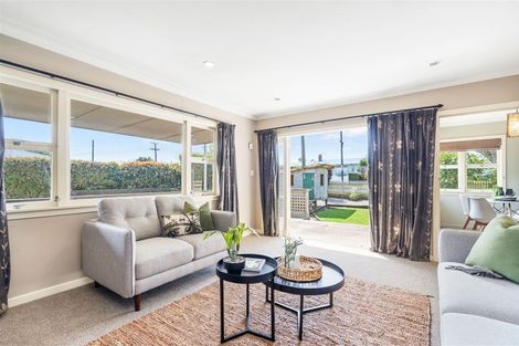 Photo of property in 17 George Point Road, Onerahi, Whangarei, 0110