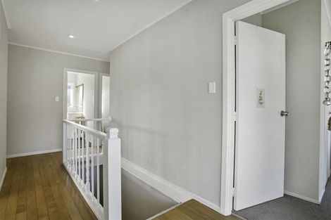 Photo of property in 34 Marriott Road, Pakuranga, Auckland, 2010