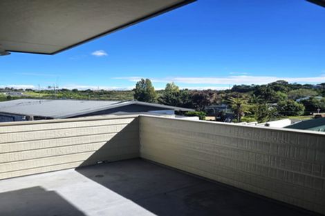 Photo of property in 58 Welcome Bay Road, Welcome Bay, Tauranga, 3112