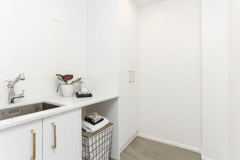 Photo of property in 15d/2 Verran Road, Birkenhead, Auckland, 0626