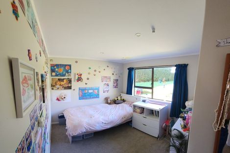 Photo of property in 10 Makatote Grove, Churton Park, Wellington, 6037