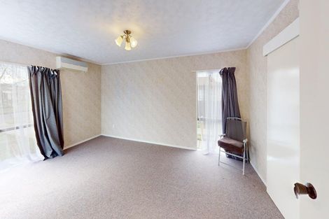 Photo of property in 20 Cumberland Place, Kelvin Grove, Palmerston North, 4414